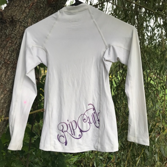 🌻FREE WITH PURCHASE!! Rip Curl Long Sleeve Rash Guard - Picture 8 of 9